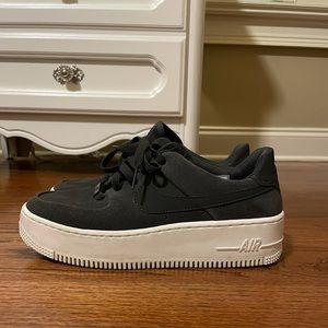 Nike Air Force 1 Sage Low